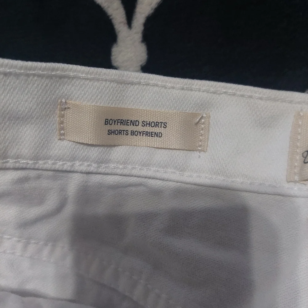 Nwt universal thread white Denim boyfriend shorts‎ size 12R